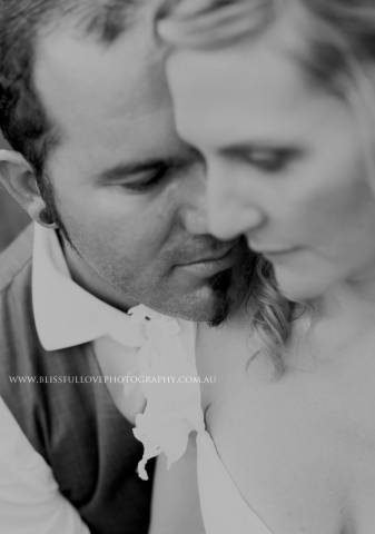 Blissful Love Photography Photographers  General Palmwoods Directory listings — The Free Photographers  General Palmwoods Business Directory listings  Bride and Groom on their Wedding Day